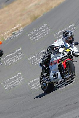 media/Nov-12-2023-Classic Track Days (Sun) [[11f17acb81]]/Group 3/session 2 turn 9/